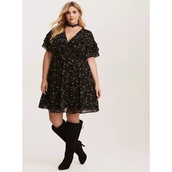 Torrid NWT Black Floral Bird Chiffon Ruffle Faux Wrap Dress SZ 4X - Picture 1 of 15